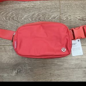 New Lululemon Everywhere Belt Bag Pale Raspberry Nwt